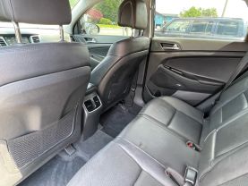 2017 Hyundai Tucson - Image 17