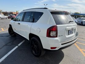 2017 JEEP COMPASS SUV 4-CYL, 2.4 LITER LATITUDE SPORT UTILITY 4D
