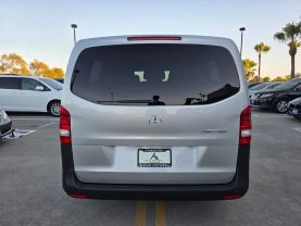 2017 Mercedes-benz Metris Passenger - Image 5