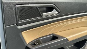 2021 Volkswagen Atlas Cross Sport - Image 28