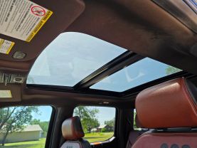 2019 FORD F350 SUPER DUTY CREW CAB PICKUP V8, TURBO DIESEL, 6.7 LITER KING RANCH PICKUP 4D 8 FT