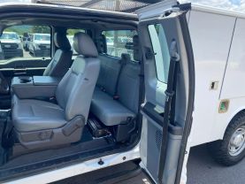 2015 FORD F350 SUPER DUTY SUPER CAB 8FT KNAPHEIDE SERVICE BED TRUCK WITH 1,300LB LIFTGATE SERVICE/UTILITY TRUCKS V8, 6.2 LITER XL 4D - Eddies Auto Sales