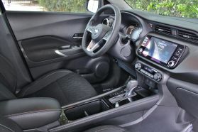 2021 NISSAN KICKS