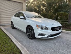 2017 VOLVO S60