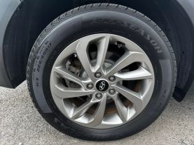 2017 HYUNDAI TUCSON SUV 4-CYL, 2.0 LITER SE SPORT UTILITY 4D
