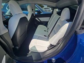 -2022 Tesla Model 3 - Image 9