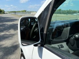 2017 NISSAN NV200