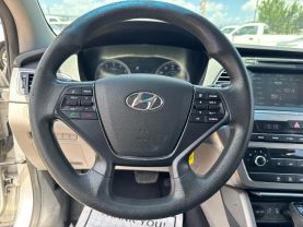 2016 HYUNDAI SONATA SEDAN 4-CYL, 2.4 LITER SE SEDAN 4D at Motors On Wheels - used car dealership in Houston, Texas.
