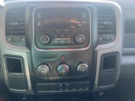 2014 RAM 3500 CREW CAB 9FT KNAPHEIDE KUV SERVICE BED TRUCK WITH 1600LB LIFTGATE SERVICE/UTILITY TRUCKS V8, HEMI, 6.4 LITER TRADESMAN 4D - Eddies Auto Sales