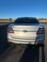 2016 Ford Taurus - Image 4