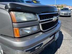 2006 CHEVROLET SILVERADO 1500 CREW CAB PICKUP V8, 5.3 LITER LT PICKUP 4D 5 3/4 FT