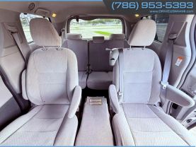 2019 TOYOTA SIENNA