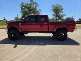 2017 FORD F250 SUPER DUTY CREW CAB PICKUP V8, TURBO DIESEL, 6.7L LARIAT PICKUP 4D 6 3/4 FT