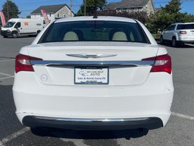 2013 CHRYSLER 200 SEDAN 4-CYL, PZEV, 2.4 LITER TOURING SEDAN 4D