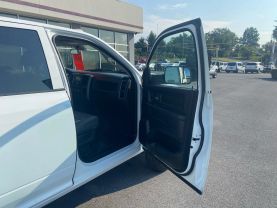 2014 RAM 3500 CREW CAB 9FT KNAPHEIDE KUV SERVICE BED TRUCK WITH 1600LB LIFTGATE SERVICE/UTILITY TRUCKS V8, HEMI, 6.4 LITER TRADESMAN 4D - Eddies Auto Sales