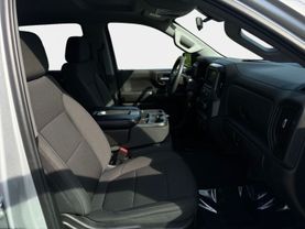 2021 CHEVROLET SILVERADO 1500 CREW CAB PICKUP 4-CYL, TURBO, 2.7 LITER CUSTOM PICKUP 4D 5 3/4 FT