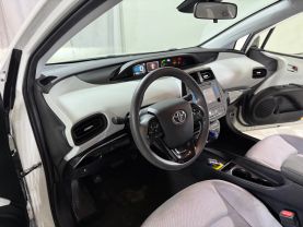 2019 TOYOTA PRIUS