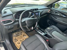 2021 CHEVROLET TRAILBLAZER SUV 3-CYL, ECOTEC, TURBO, 1.3 LITER RS SPORT UTILITY 4D at T&T Repairables - used car dealership in Spencer, Indiana.