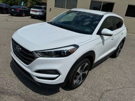 2016 HYUNDAI TUCSON SUV 4-CYL, TURBO, 1.6 LITER SPORT SUV 4D