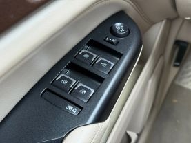 2016 CADILLAC SRX SUV V6, 3.6 LITER LUXURY COLLECTION SPORT UTILITY 4D