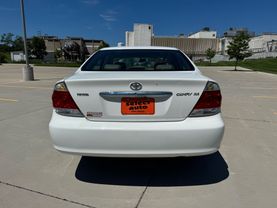 2005 TOYOTA CAMRY SEDAN 4-CYL, 2.4 LITER SE SEDAN 4D