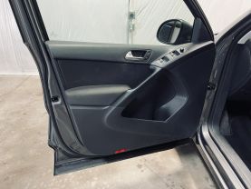 2015 VOLKSWAGEN TIGUAN SUV 4-CYL, TURBO, 2.0 LITER 2.0T S SPORT UTILITY 4D