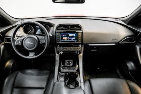 2017 Jaguar F-pace - Image 12