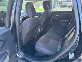 2016 JEEP CHEROKEE SUV V6, 3.2 LITER LATITUDE SPORT UTILITY 4D