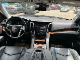 2017 CADILLAC ESCALADE SUV V8, 6.2 LITER LUXURY SPORT UTILITY 4D at T&T Repairables - used car dealership in Spencer, Indiana.