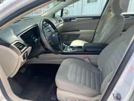 2017 FORD FUSION SEDAN 4-CYL, 2.5 LITER SE SEDAN 4D