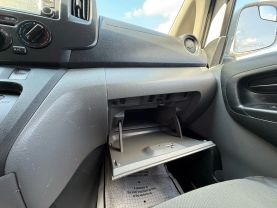2017 NISSAN NV200