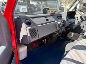 1995 TOYOTA HIACE TRUCK 2L FIRE TRUCK