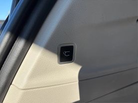 2020 CHRYSLER VOYAGER VAN V6, 3.6 LITER LXI MINIVAN 4D