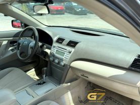 2010 Toyota Camry - Image 11
