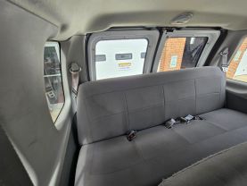 2007 Ford E350 Super Duty Passengerxlt Extended Van 3d - Image 27