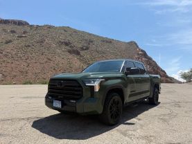 2023 TOYOTA TUNDRA CREWMAX PICKUP V6, I-FORCE, TWIN TURBO, 3.4 LITER SR5 PICKUP 4D 5 1/2 FT