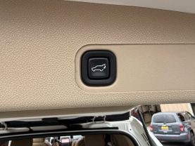 2012 CADILLAC ESCALADE SUV WHITE AUTOMATIC - Budget Used Car Sales