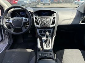2014 FORD FOCUS HATCHBACK 4-CYL, FLEX FUEL, 2.0L SE HATCHBACK 4D