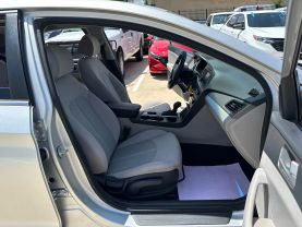 2016 HYUNDAI SONATA SEDAN 4-CYL, 2.4 LITER SE SEDAN 4D at Motors On Wheels - used car dealership in Houston, Texas.