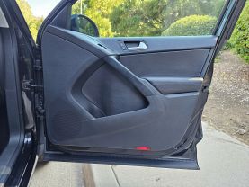 2016 VOLKSWAGEN TIGUAN 2.0T SE SPORT UTILITY 4D