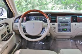 2008 LINCOLN TOWN CAR