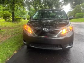 2014 Toyota Sienna - Image 7