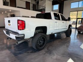 2017 CHEVROLET SILVERADO 2500 HD CREW CAB PICKUP V8, TURBO DIESEL, 6.6 LITER LTZ PICKUP 4D 6 1/2 FT
