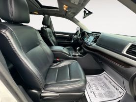 2015 TOYOTA HIGHLANDER SUV WHITE AUTOMATIC - CARPALACE, Chantilly, VA. 38.91645215435775, -77.47495885092432