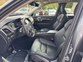 2019 VOLVO XC90 SUV 4-CYL, DRIVE-E, TURBO, SUPERCHARGED, 2.0 LITER T6 MOMENTUM SPORT UTILITY 4D