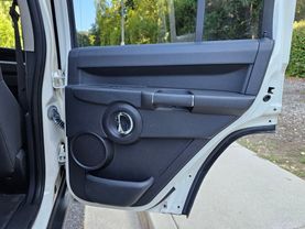 2009 JEEP COMMANDER SPORT UTILITY 4D