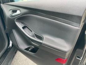 2017 Ford Focus - Image 32