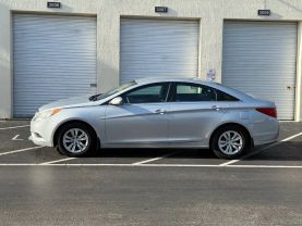 2013 HYUNDAI SONATA SEDAN SILVER AUTOMATIC - Iron Cars Inc