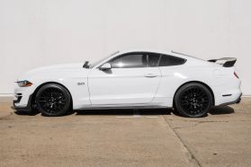 2019 Ford Mustang - Image 15
