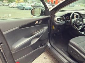 2017 KIA SORENTO SUV 4-CYL, GDI, 2.4 LITER LX SPORT UTILITY 4D